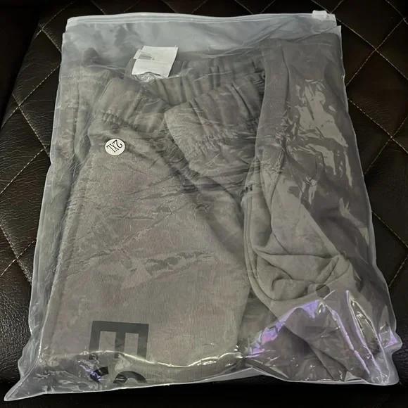 Men’s short size  2XL - Picture 3 of 3